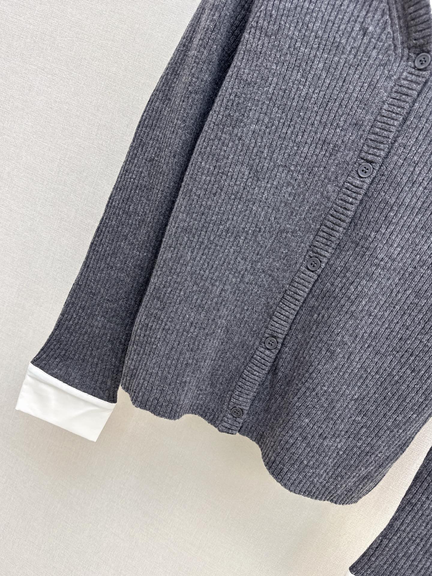 Miu NEW 2-in-1 knitwear