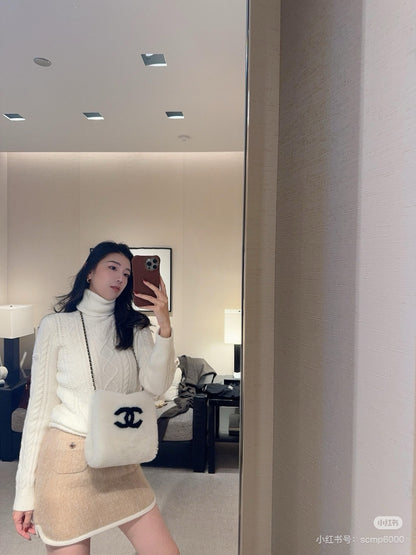 Chan NEW turtleneck knit sweater