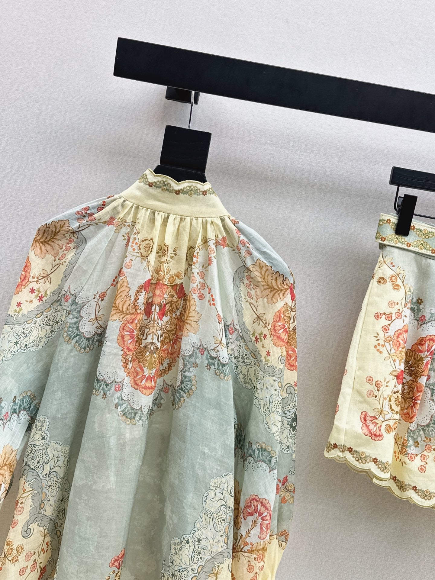 Zimm NEW flower print shirt