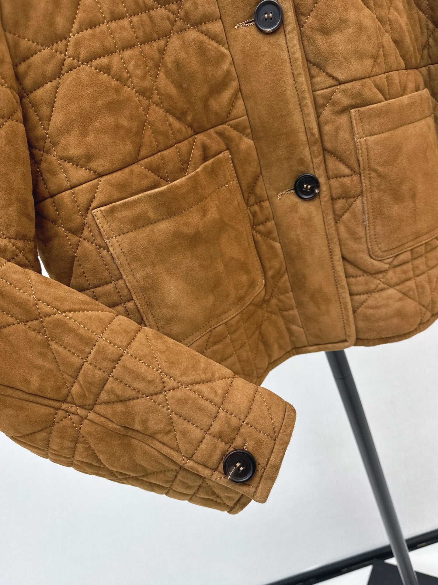 CD NEW Suede padded jacket
