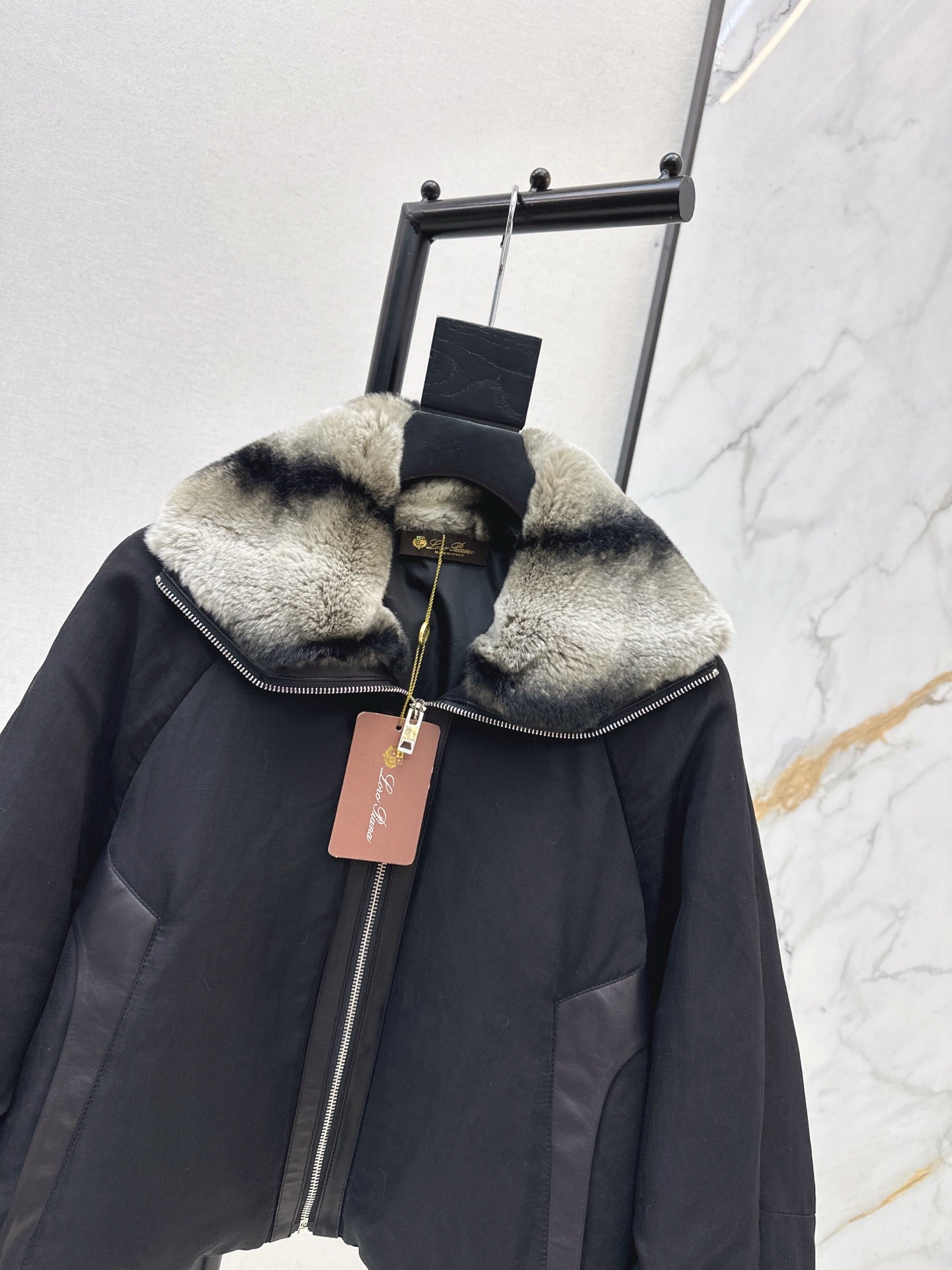 Loro NEW down jacket