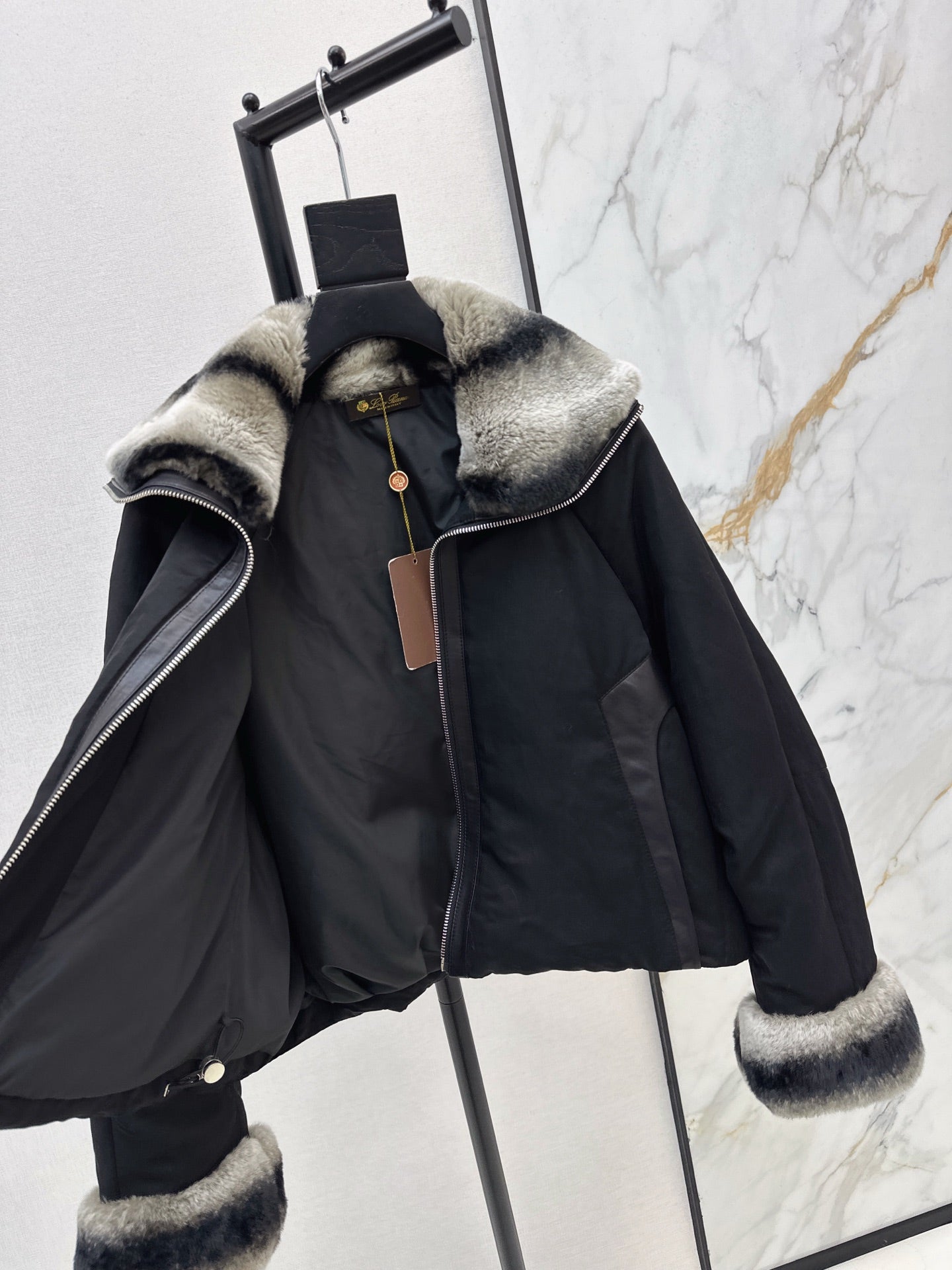 Loro NEW down jacket