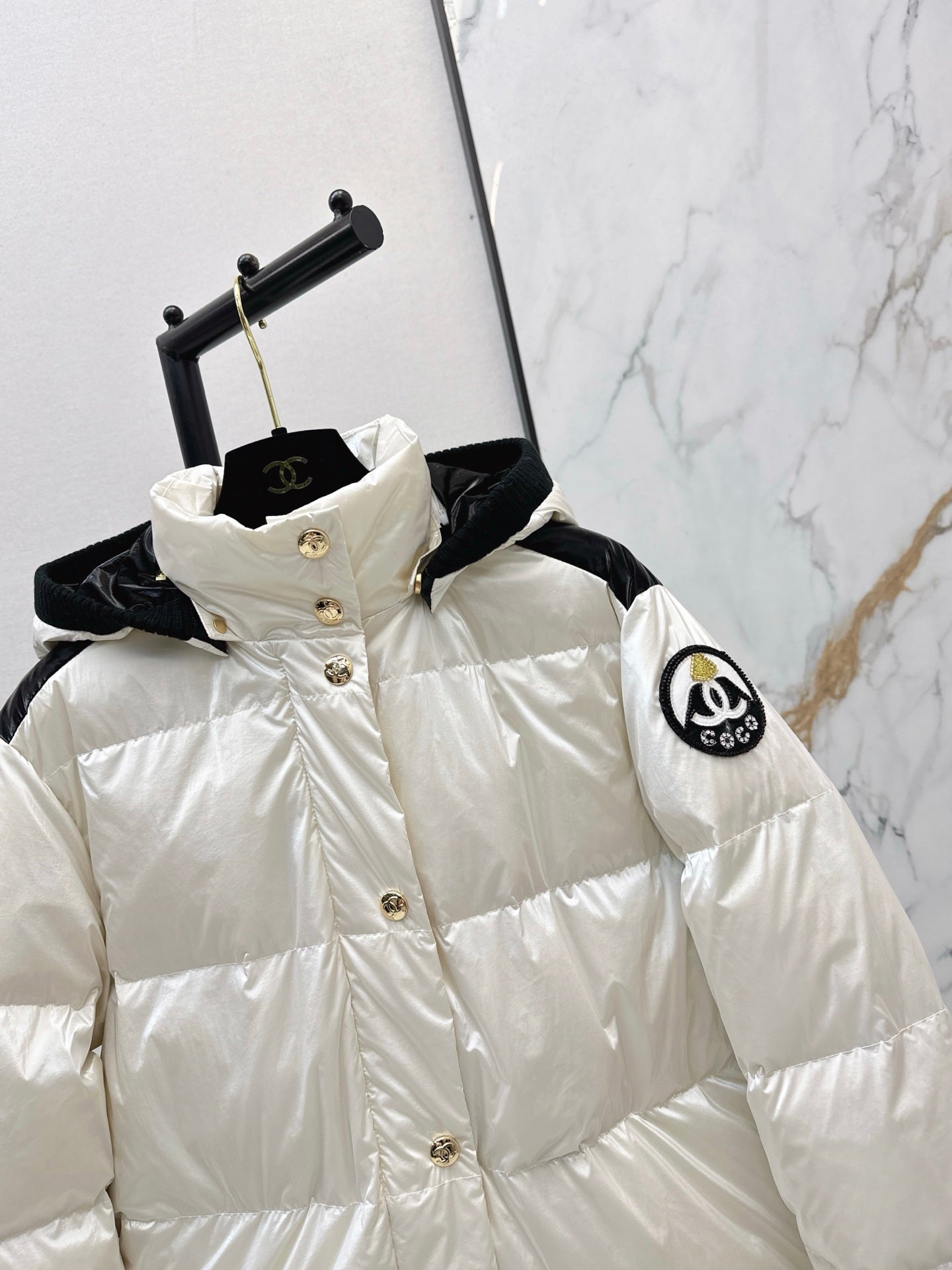 Chan NEW Hooded down jacket