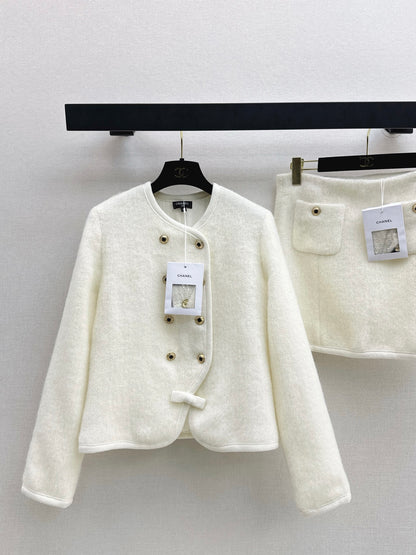 Chan NEW Skiing-themed woolen suit set