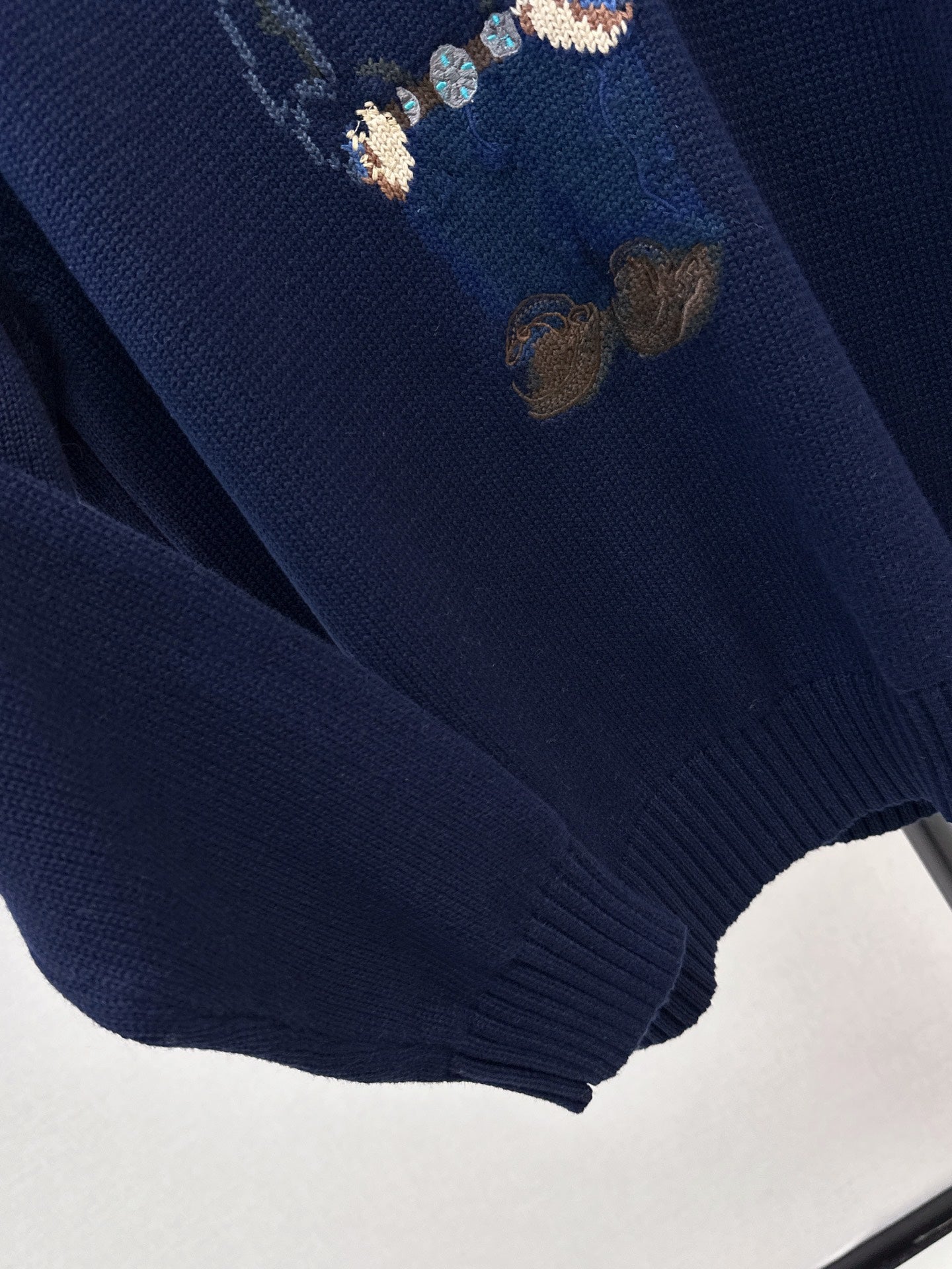 Ral NEW embroidered sweater