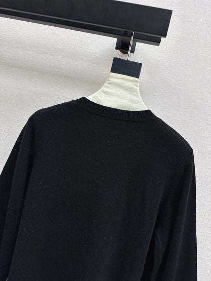 Monc NEW embroidered sweater