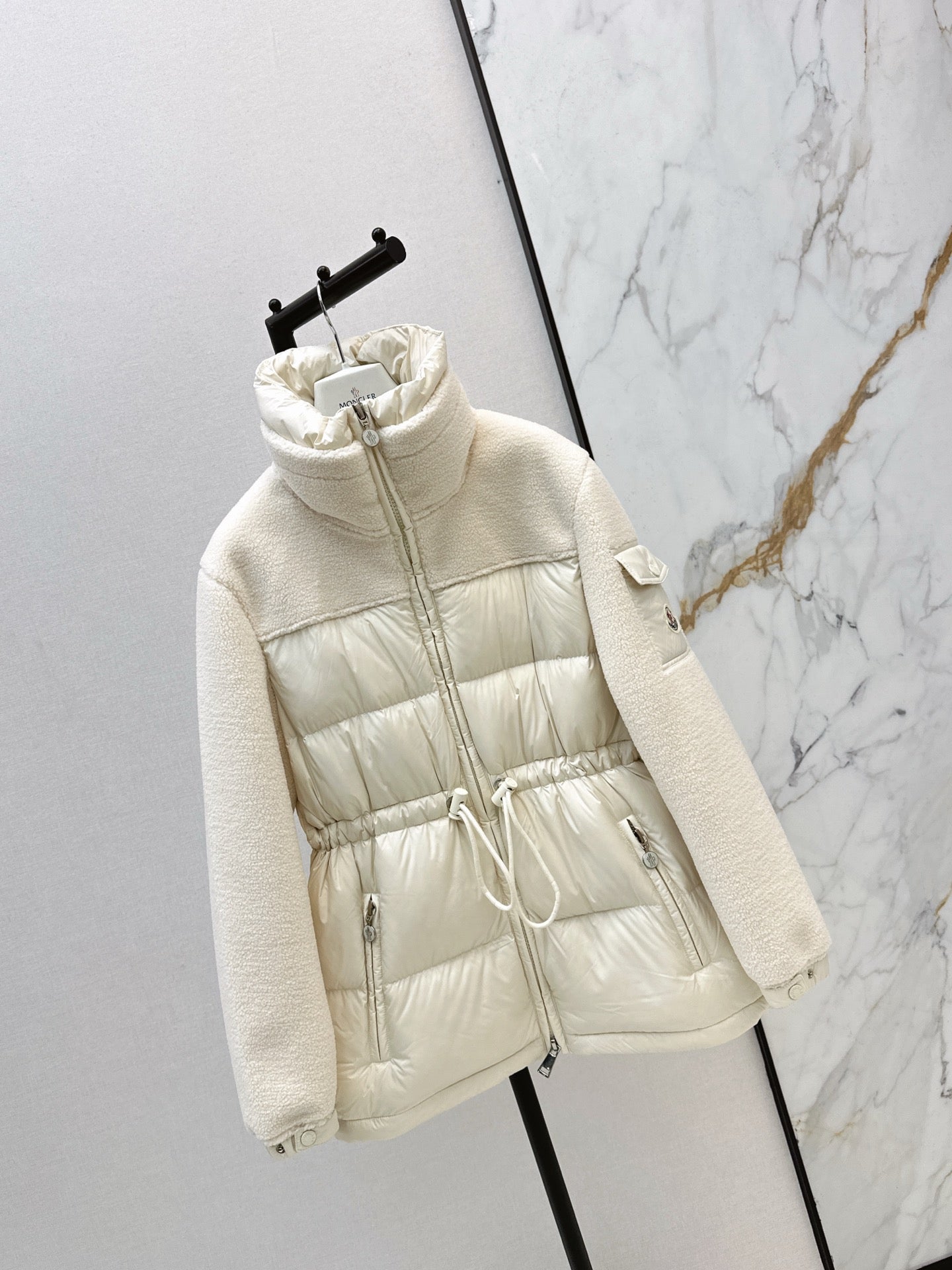 Monc NEW fleece-paneled down jacket
