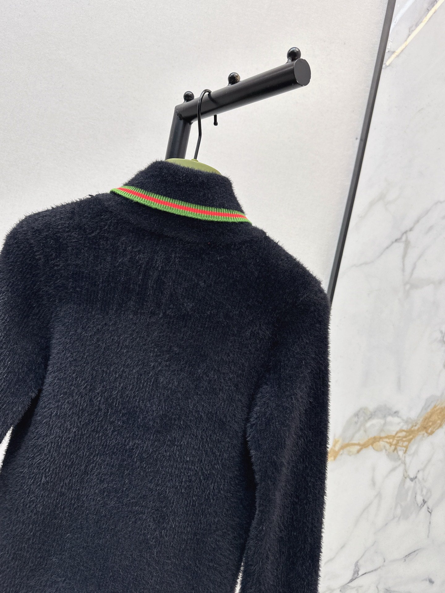 Guc NEW High-neck knitwear