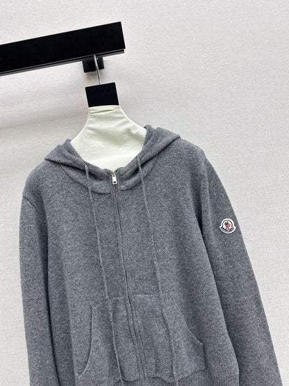 Monc NEW Hooded knitted cardigan