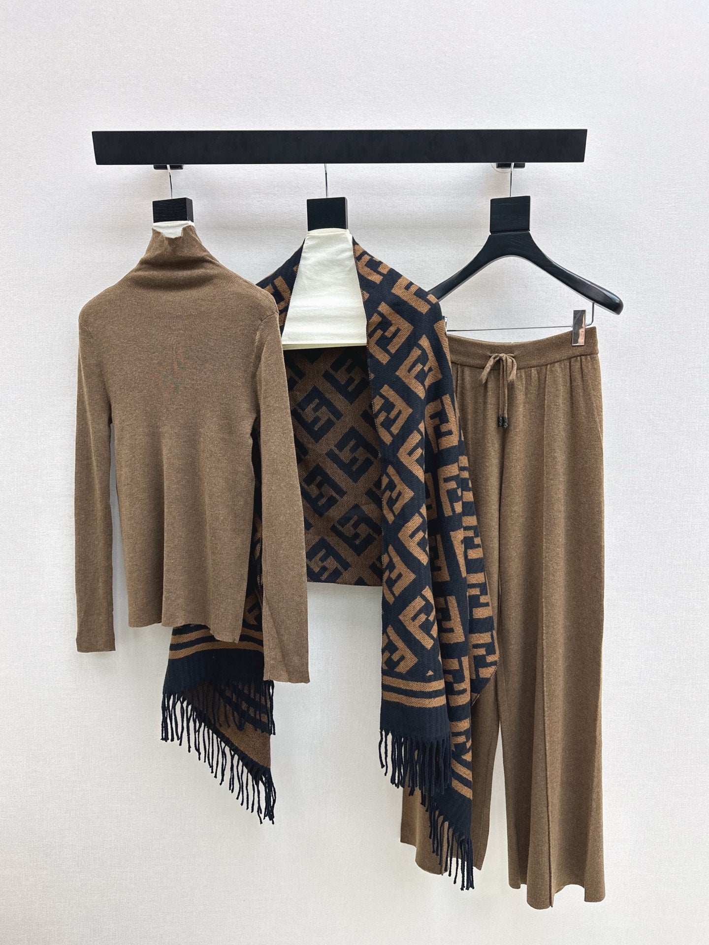 Fend NEW Knitted three-piece set