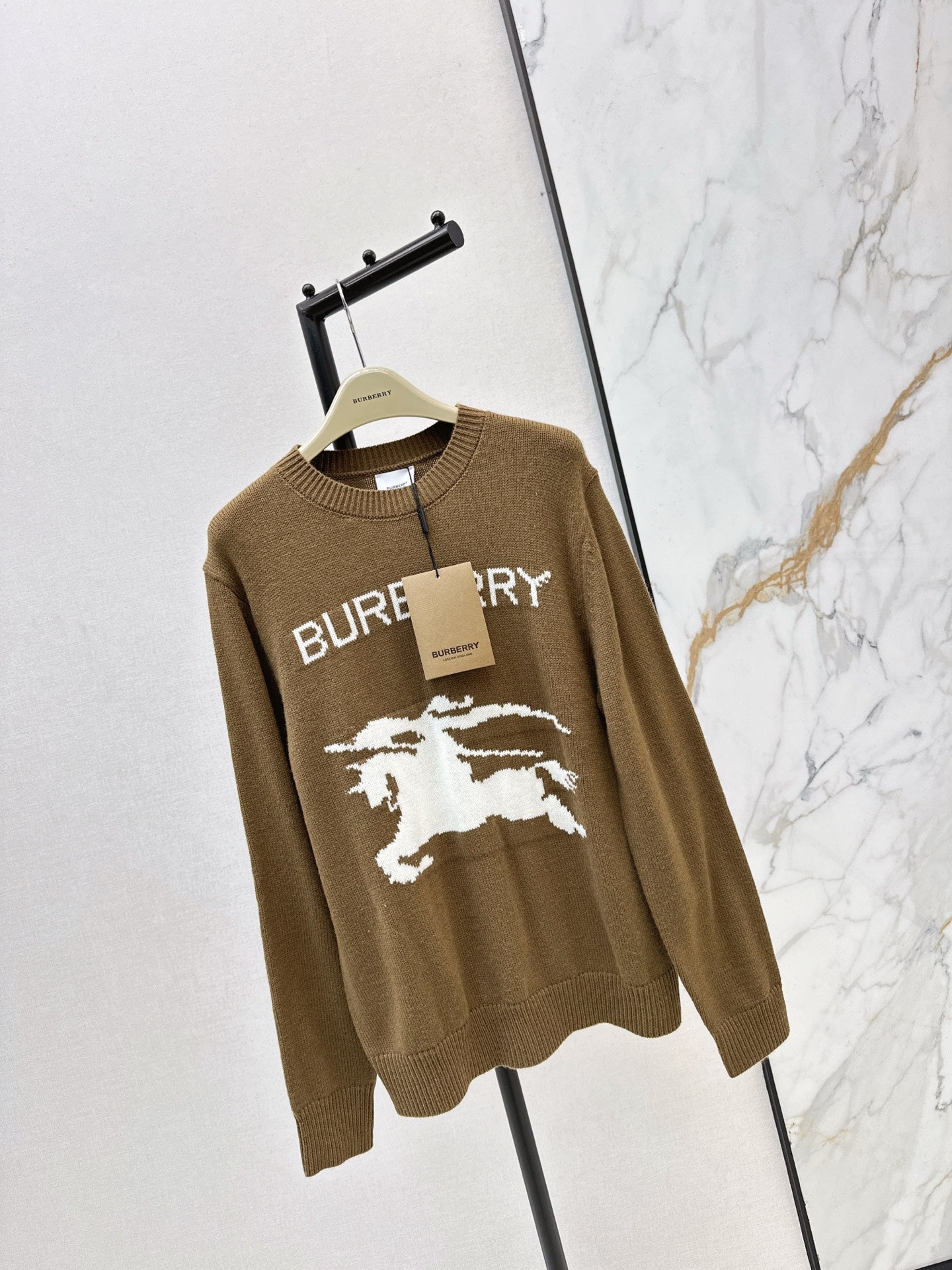 Bur NEW Wool sweater