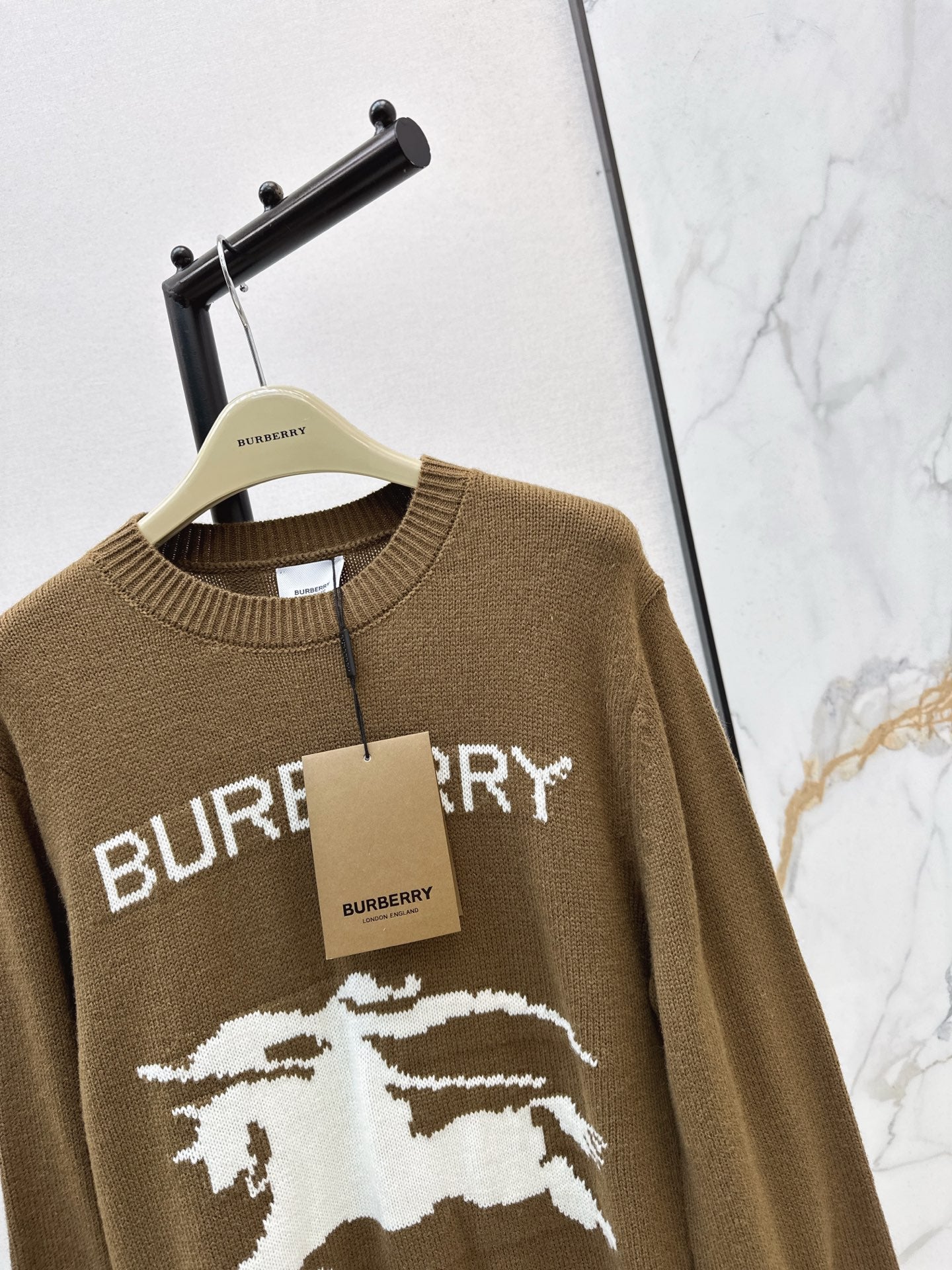 Bur NEW Wool sweater
