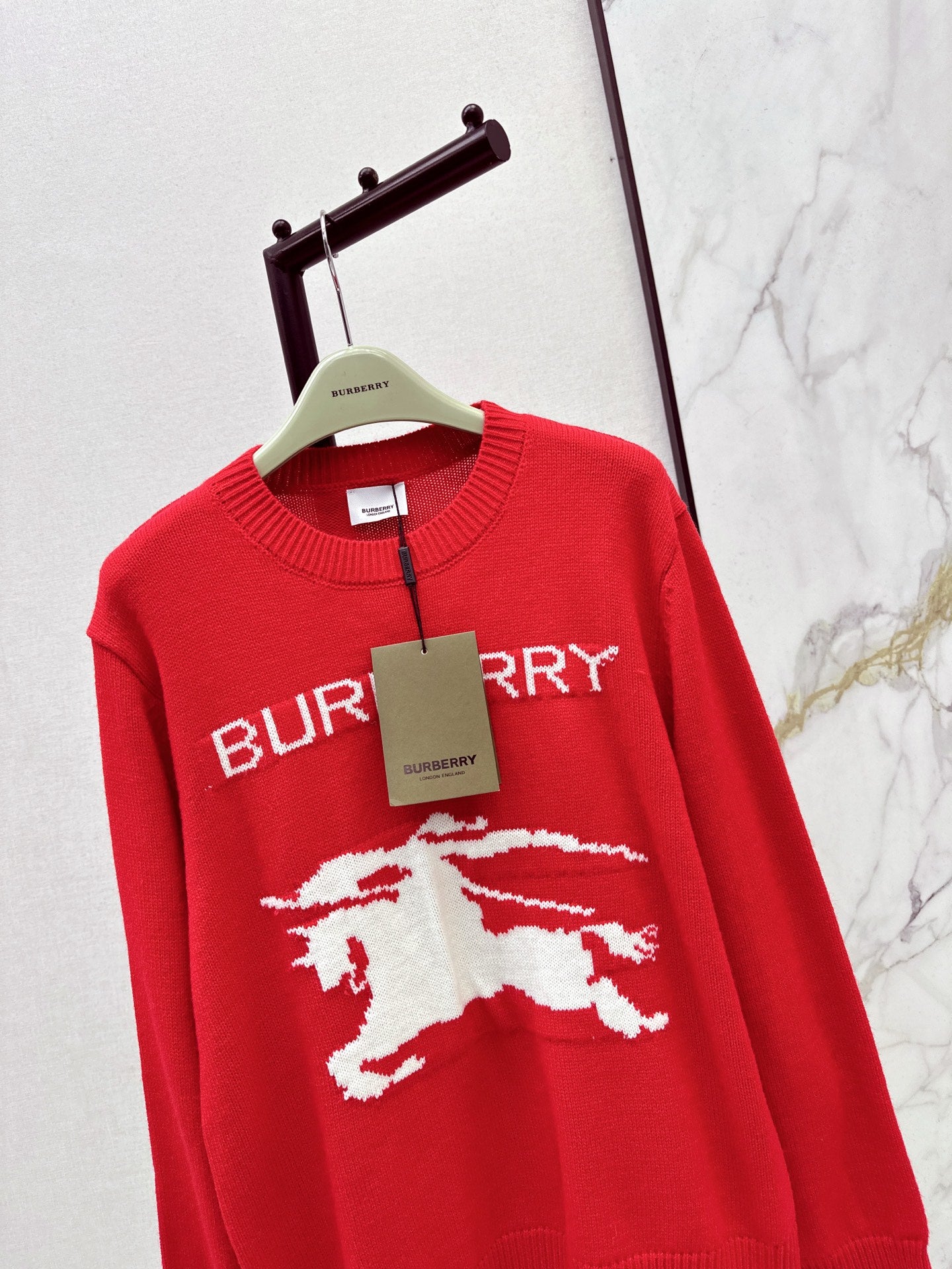 Bur NEW Wool sweater