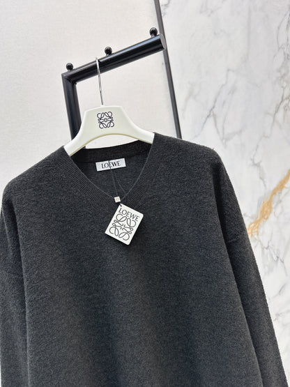 Loe NEW Wool sweater