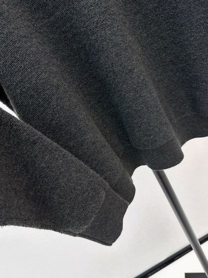 Loe NEW Wool sweater