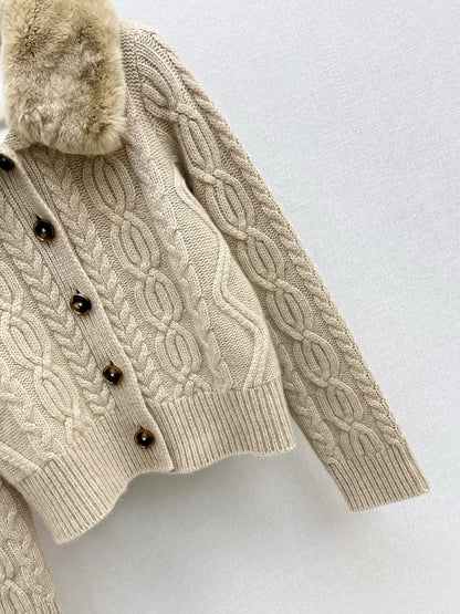 Loro NEW Knitted cashmere cardigan