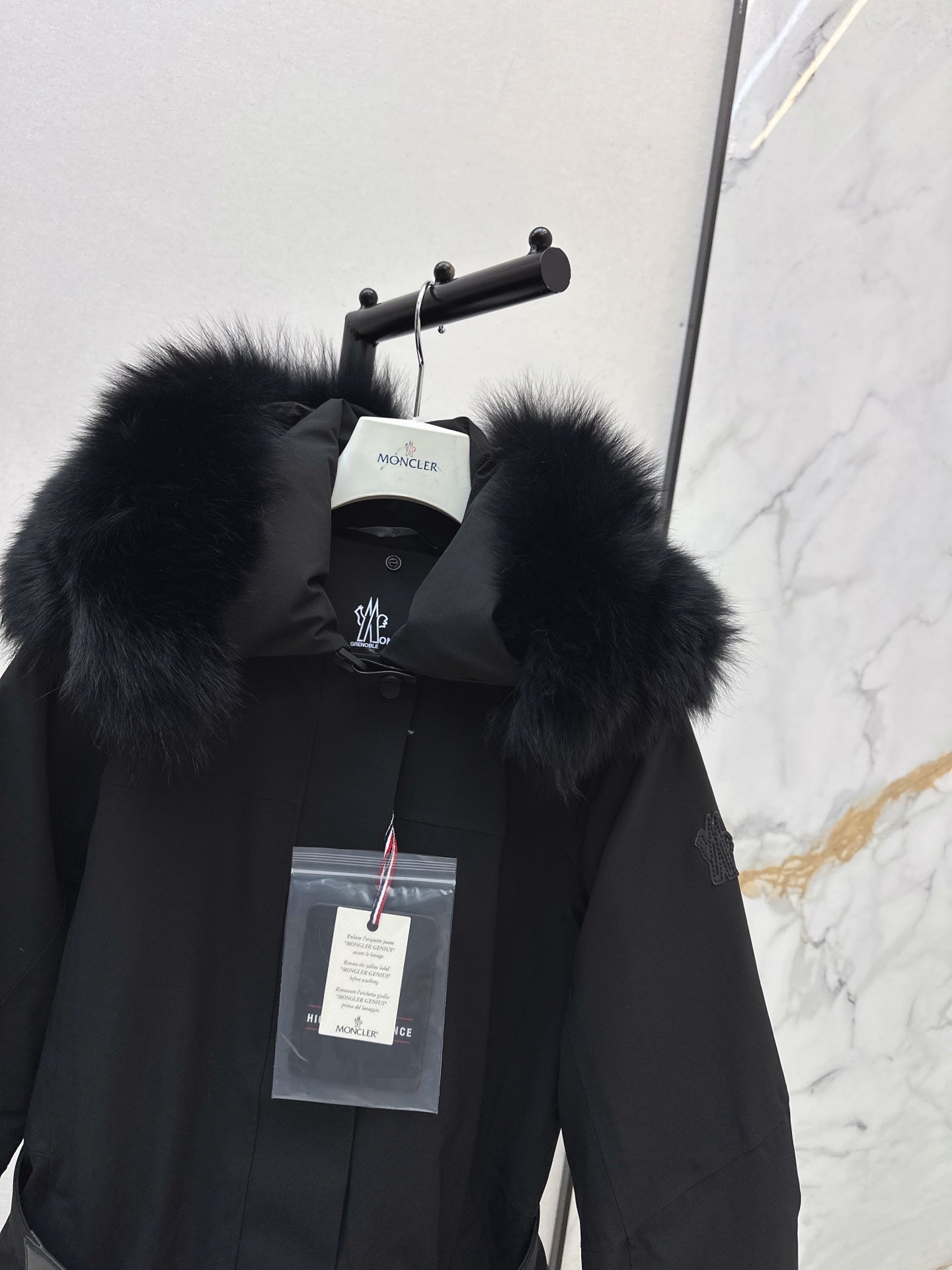 Monc NEW  belted ski down jacket