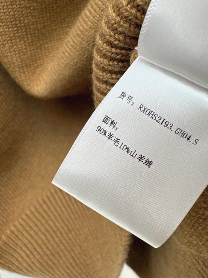 Ce1i NEW Wool sweater