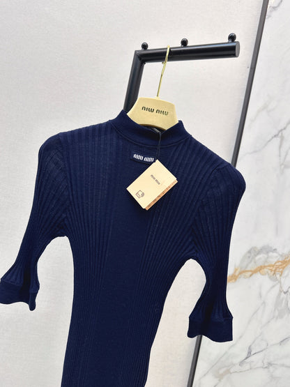 Miu NEW Wool short-sleeved knitted shirt