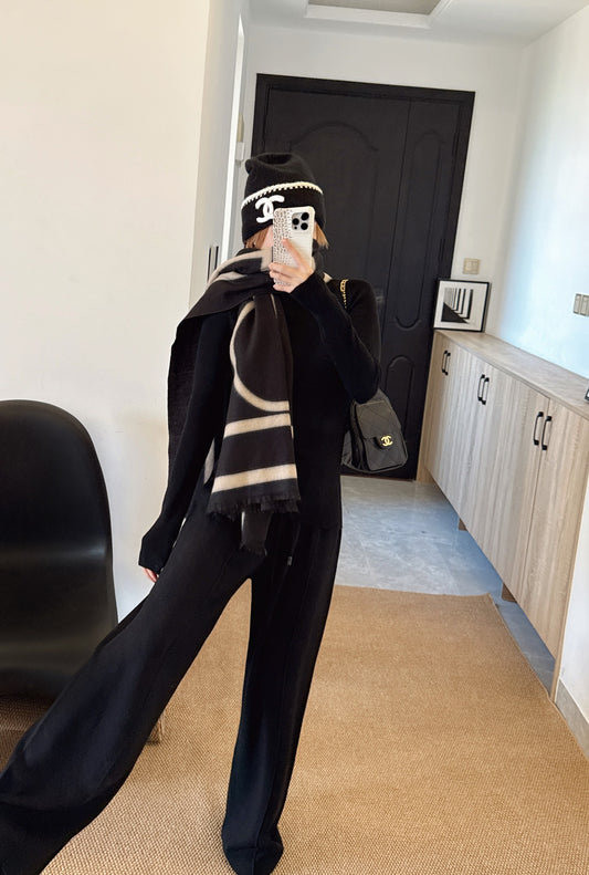 Thom NEW Knitted three-piece set