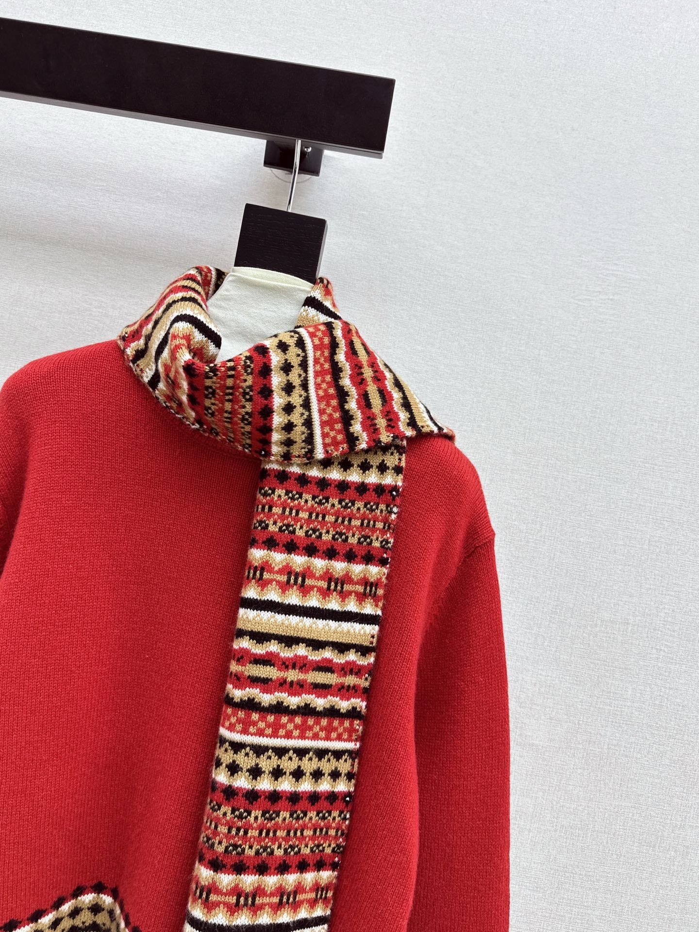 Loro NEW wool sweater + scarf