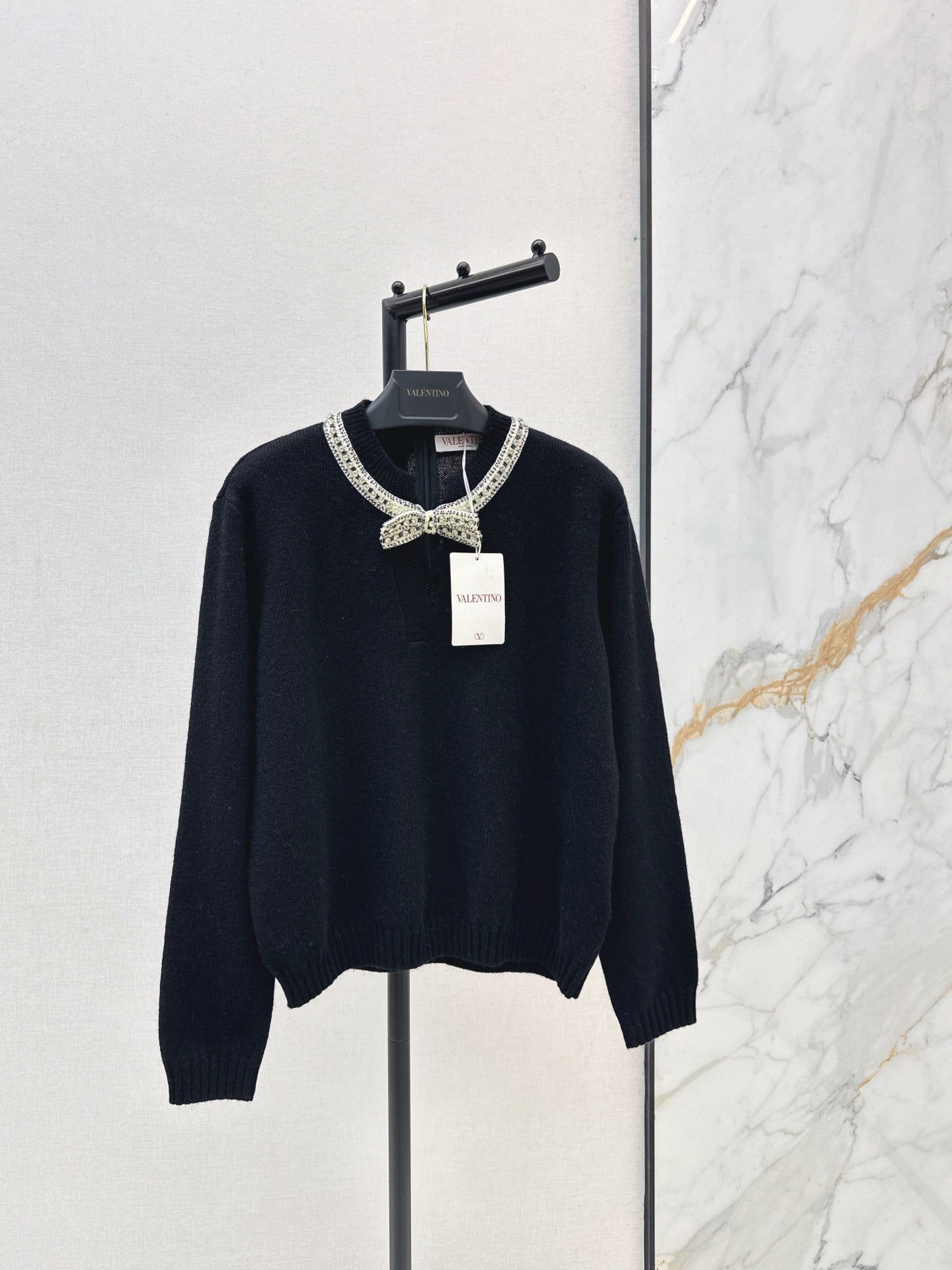 Valen NEW Bowknot Rhinestone Sweater