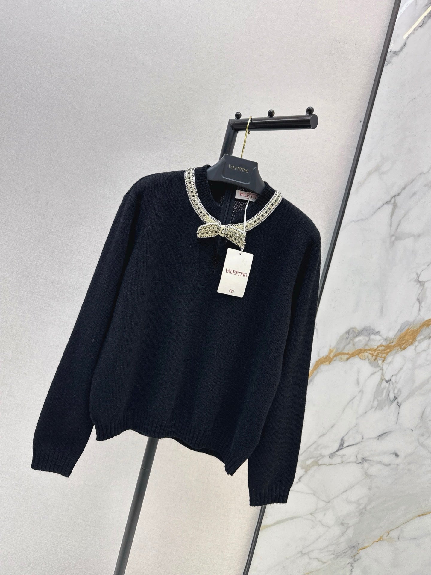 Valen NEW Bowknot Rhinestone Sweater