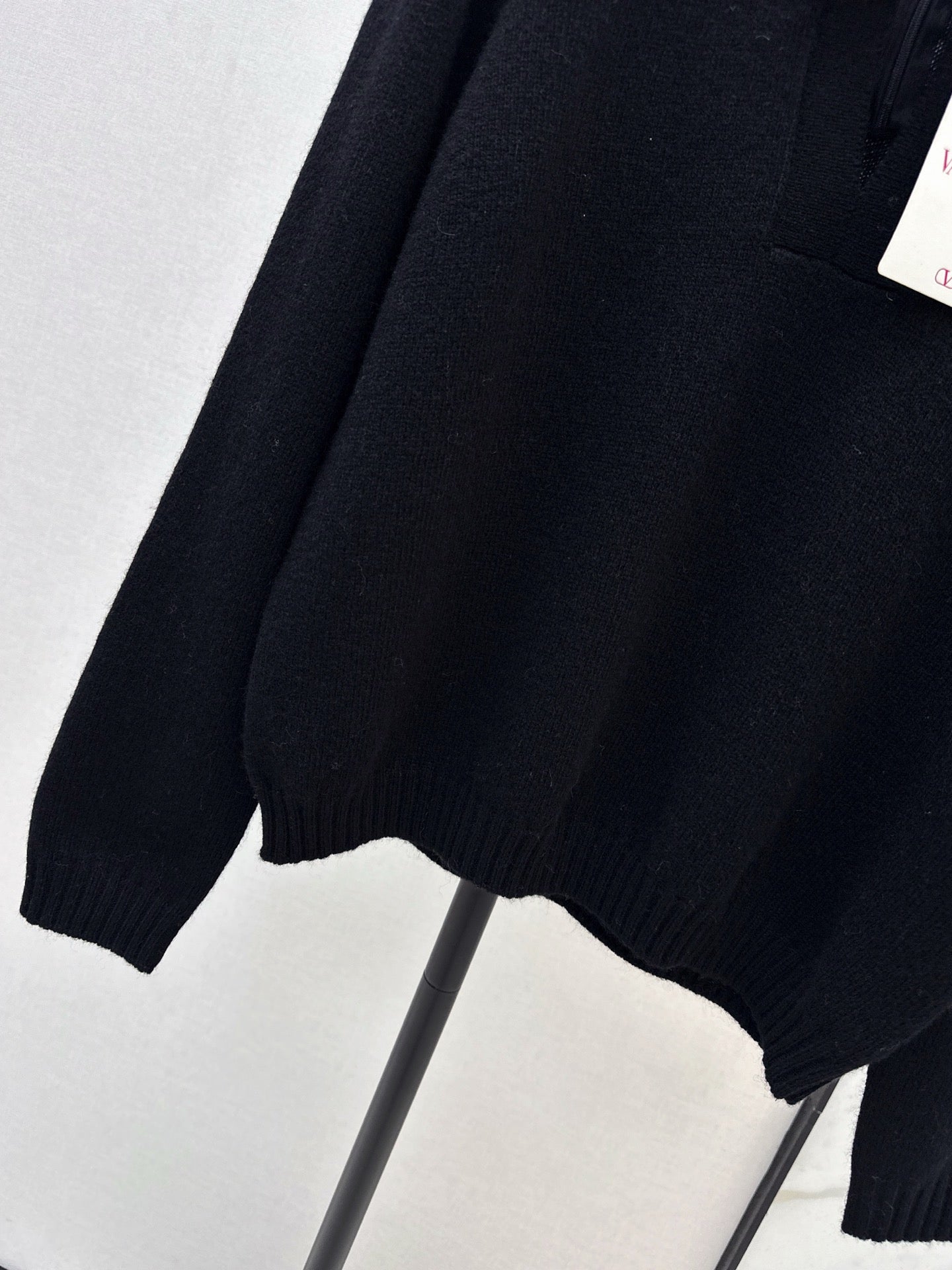 Valen NEW Bowknot Rhinestone Sweater