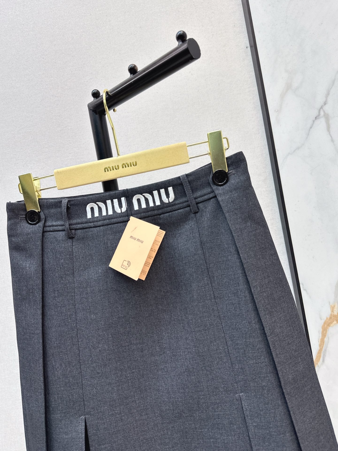 Miu NEW pleated skirt