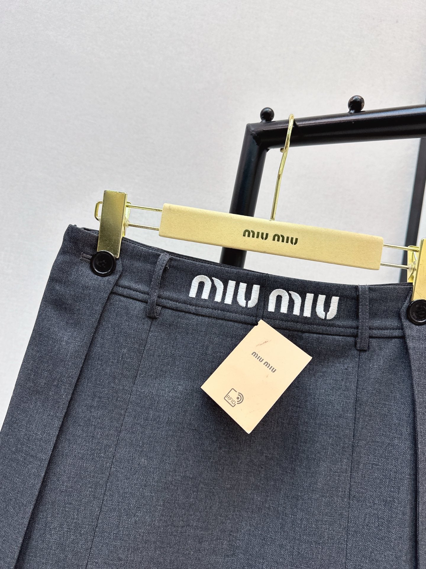 Miu NEW pleated skirt