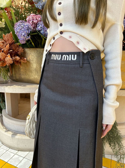 Miu NEW pleated skirt
