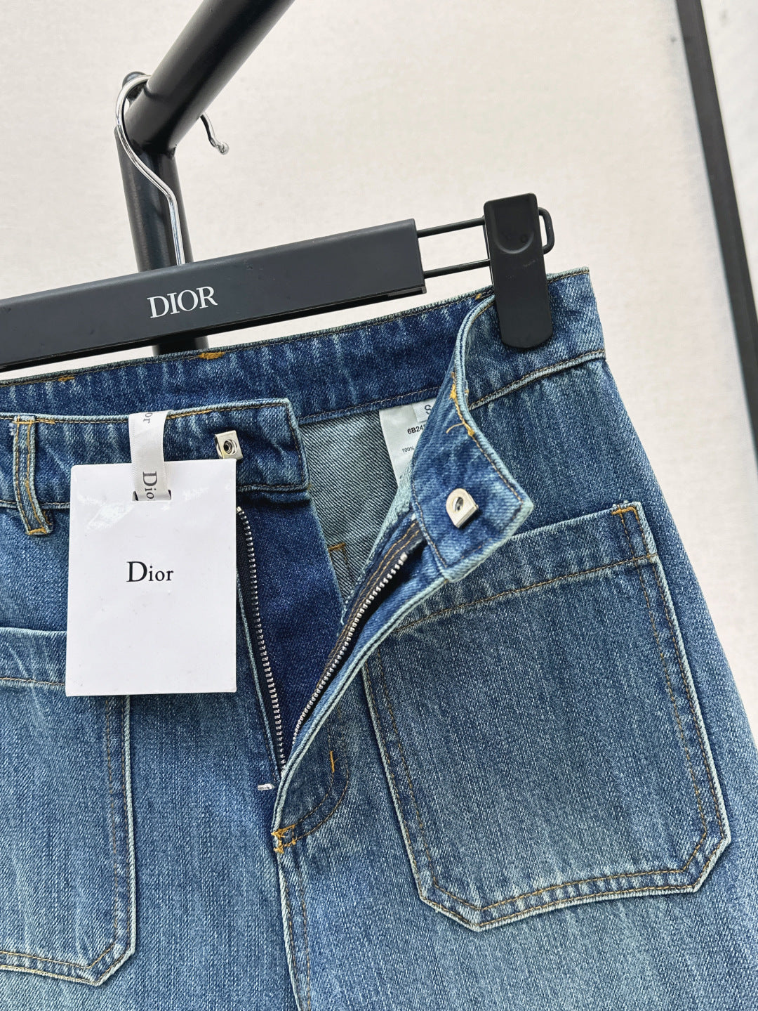 CD NEW wide-leg jeanes