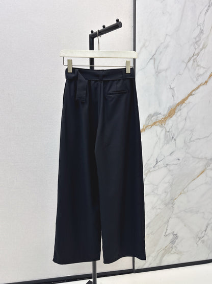 Loe NEW Pleated leather label trousers
