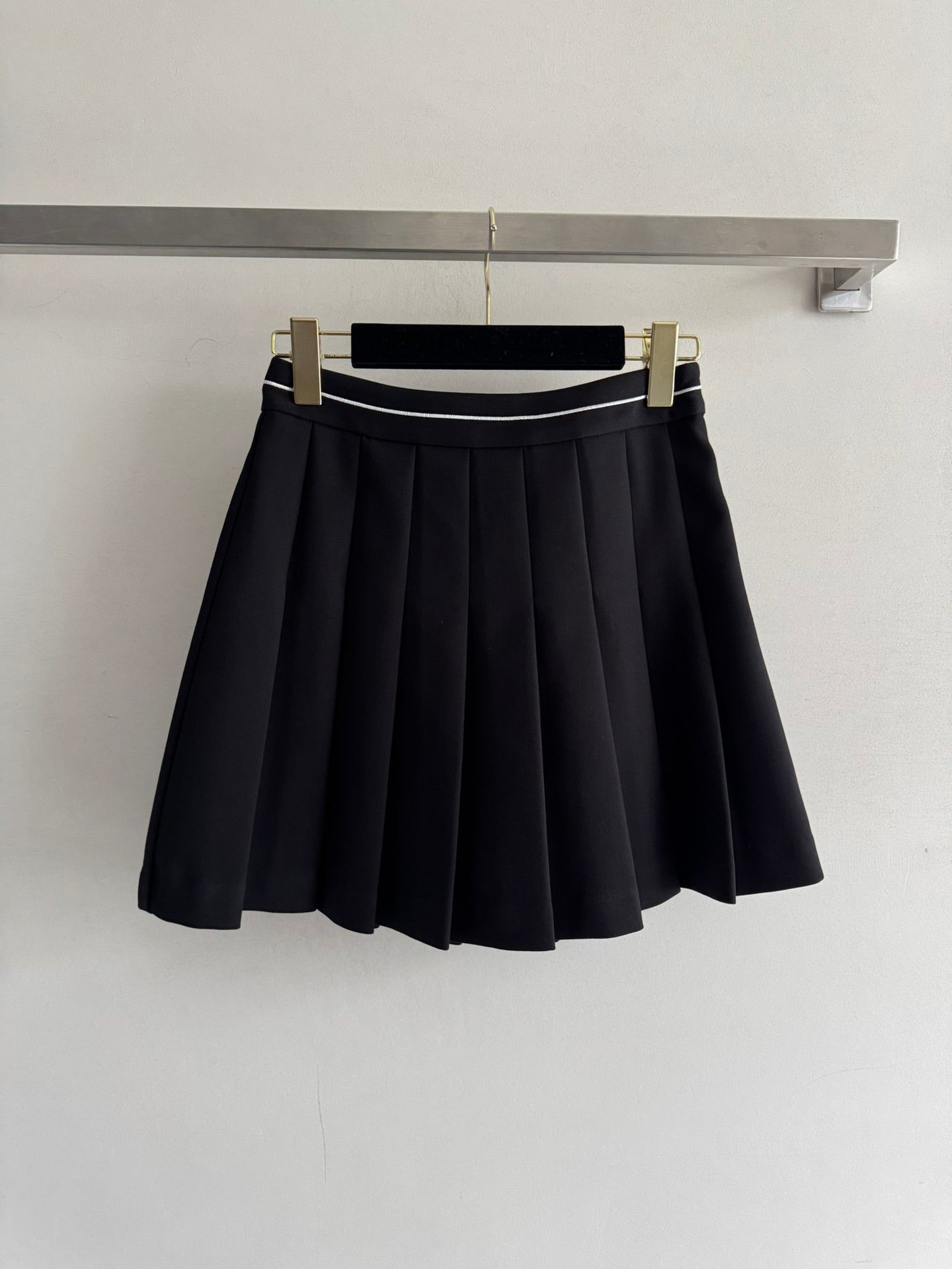 Chan NEW embroidery suit