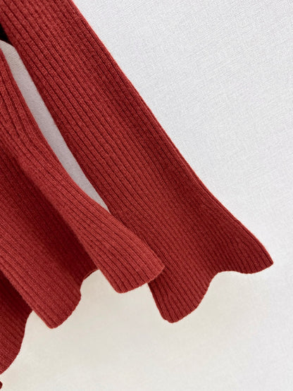 Max NEW Bell-sleeved sweater with a belt