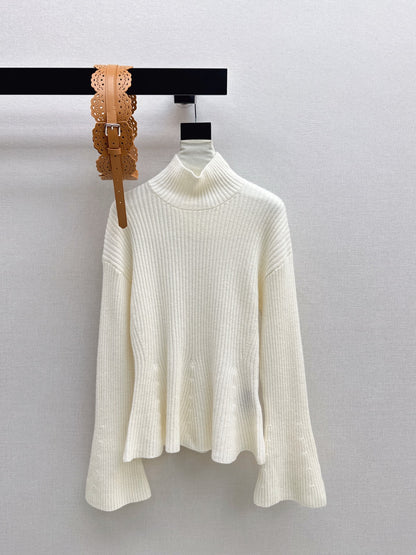 Max NEW Bell-sleeved sweater with a belt