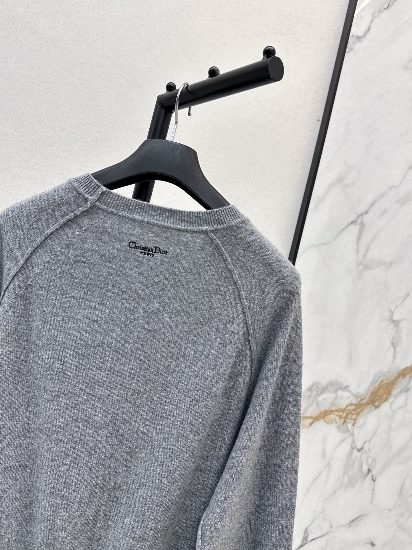 CD NEW Embroidered cashmere sweater