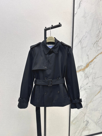 Bur NEW trench coat