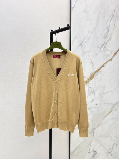 Guc NEW Jacquard knit cardigan