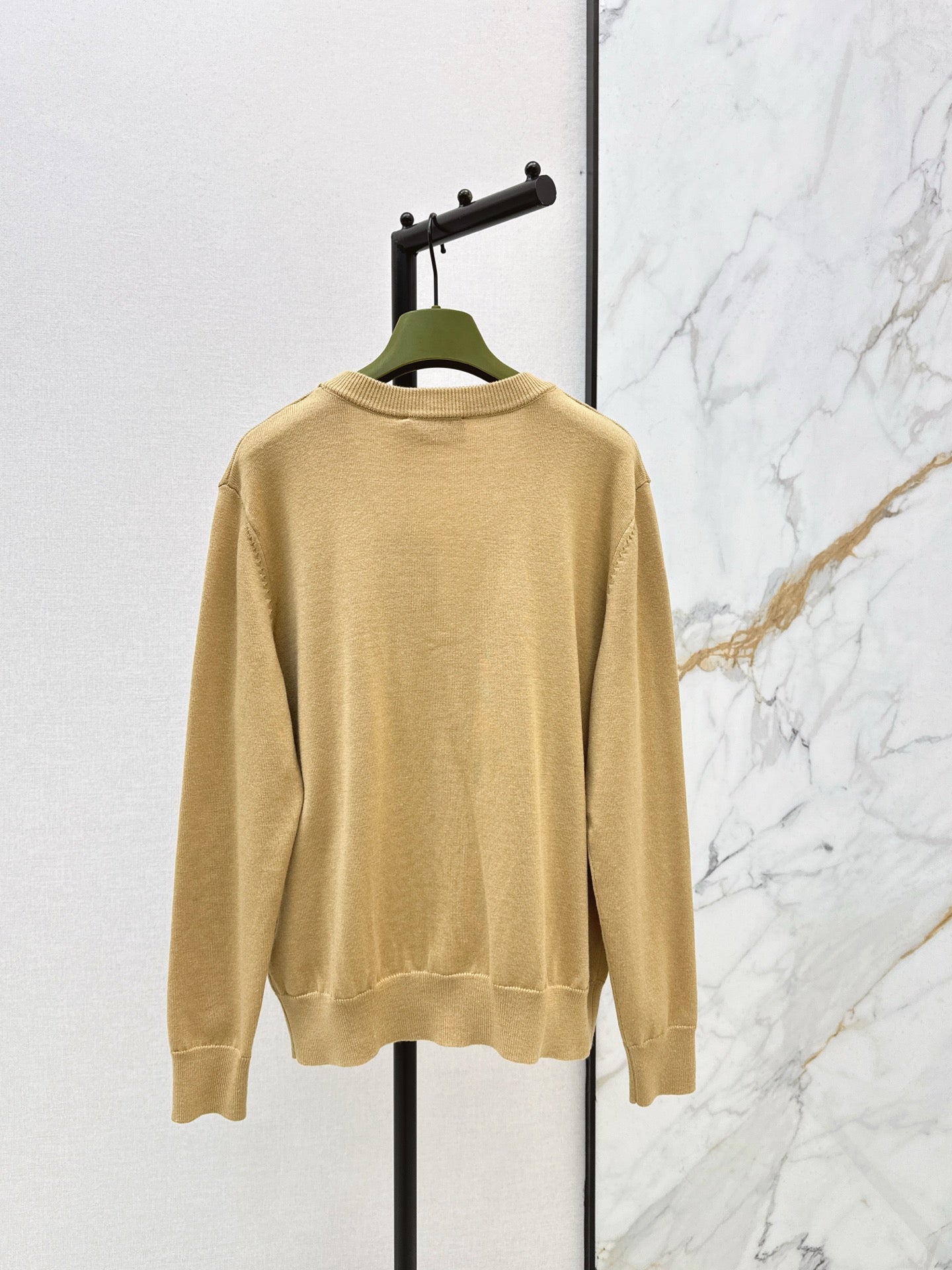 Guc NEW Jacquard knit cardigan