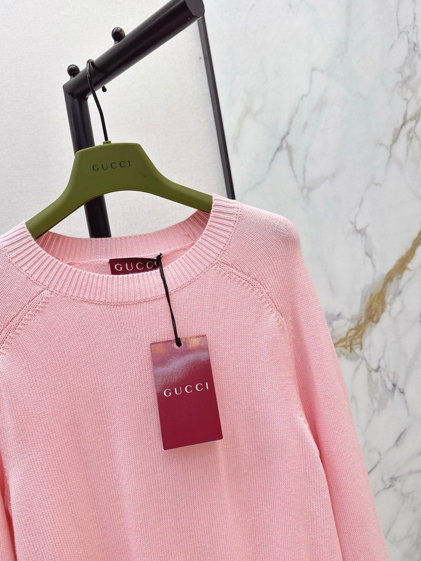 Guc NEW Embroidered sweater