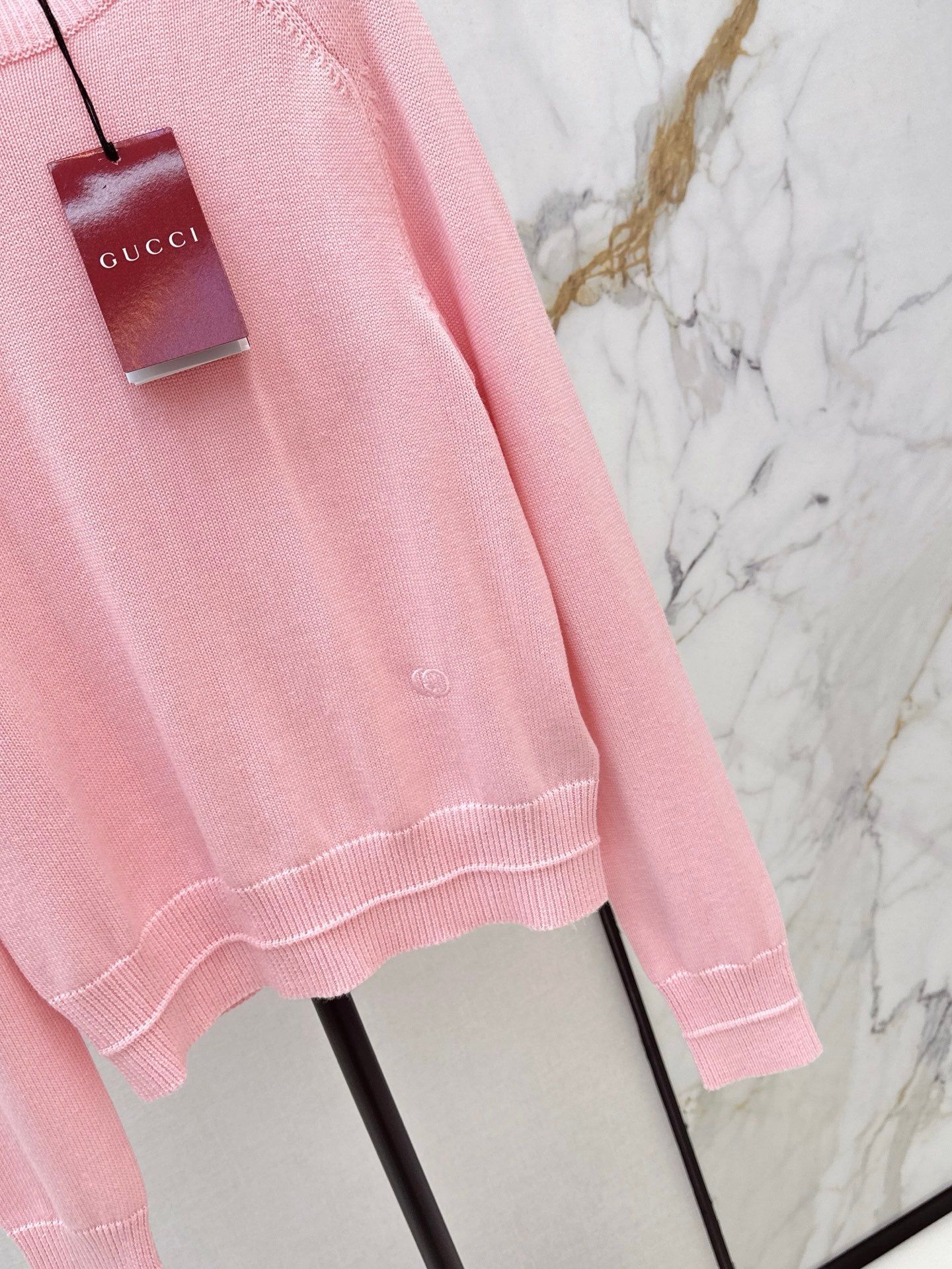 Guc NEW Embroidered sweater