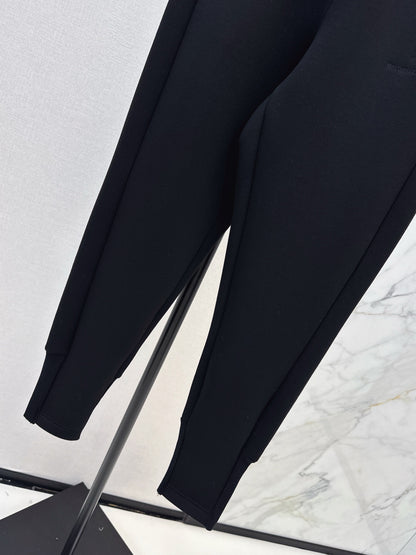 Brun NEW casual pants