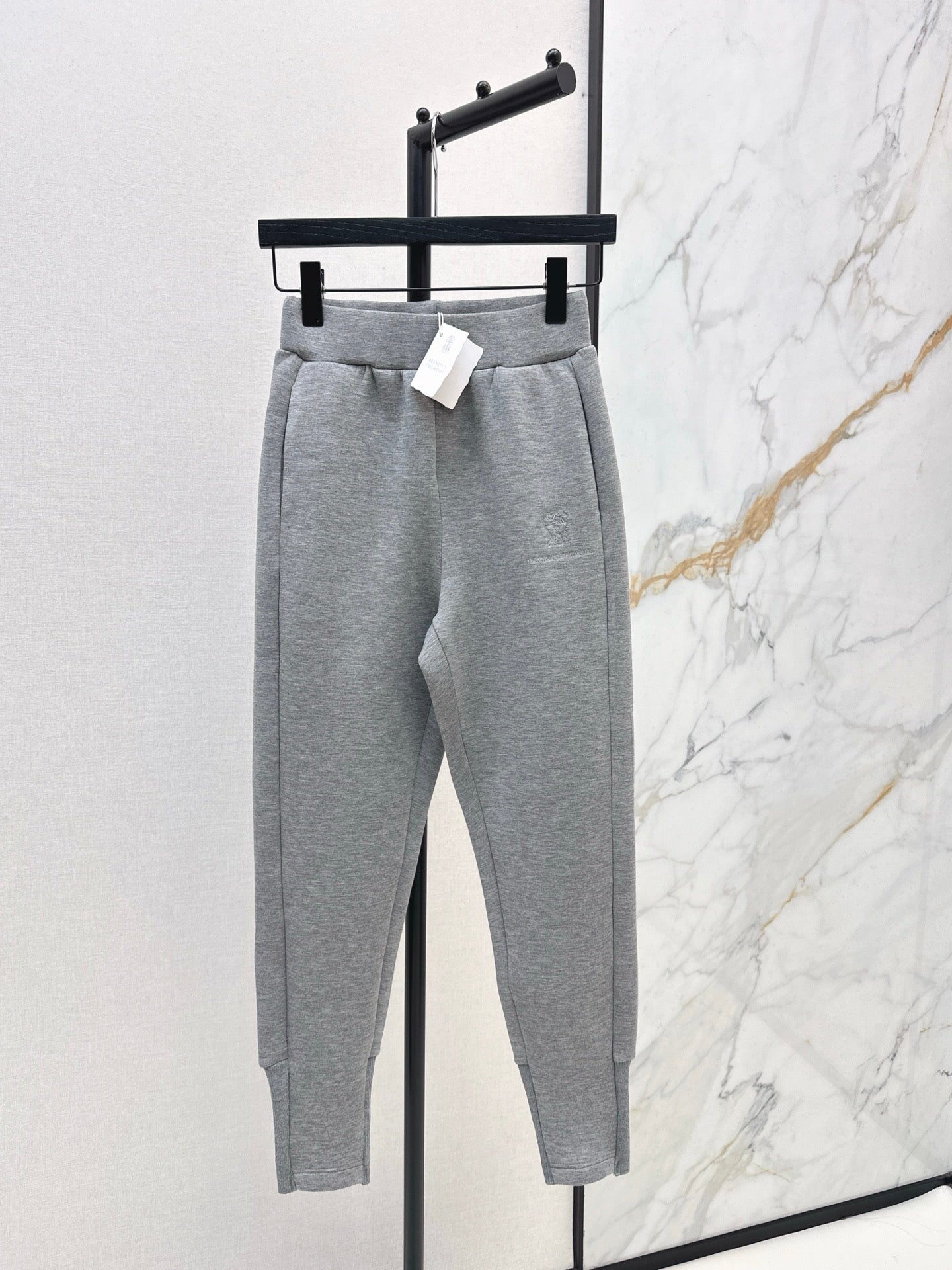 Brun NEW casual pants