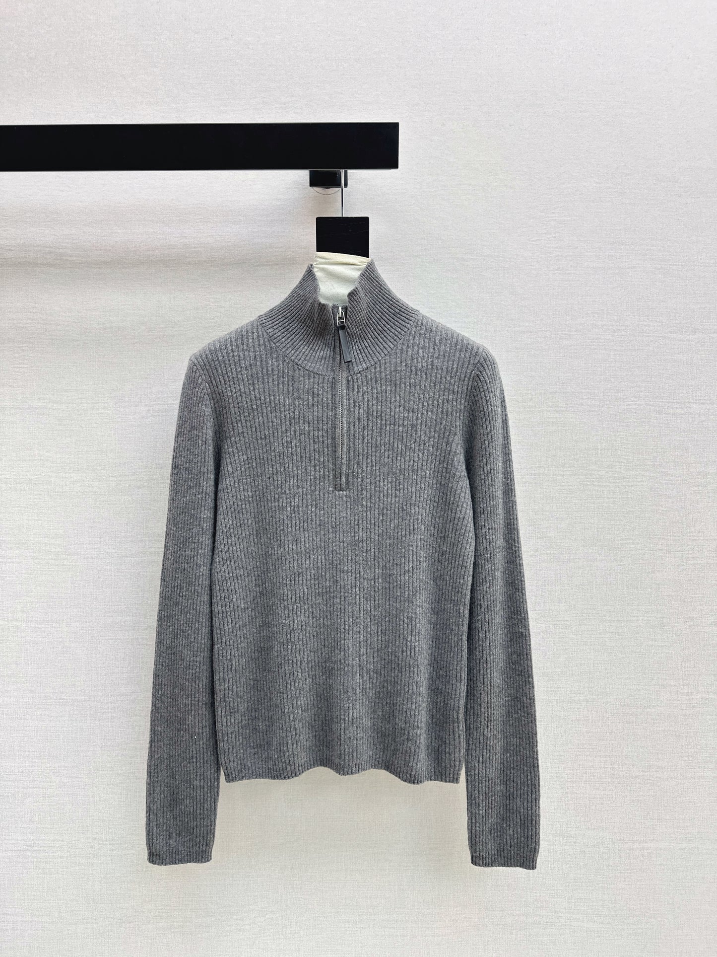 Brun NEW zip-up sweater