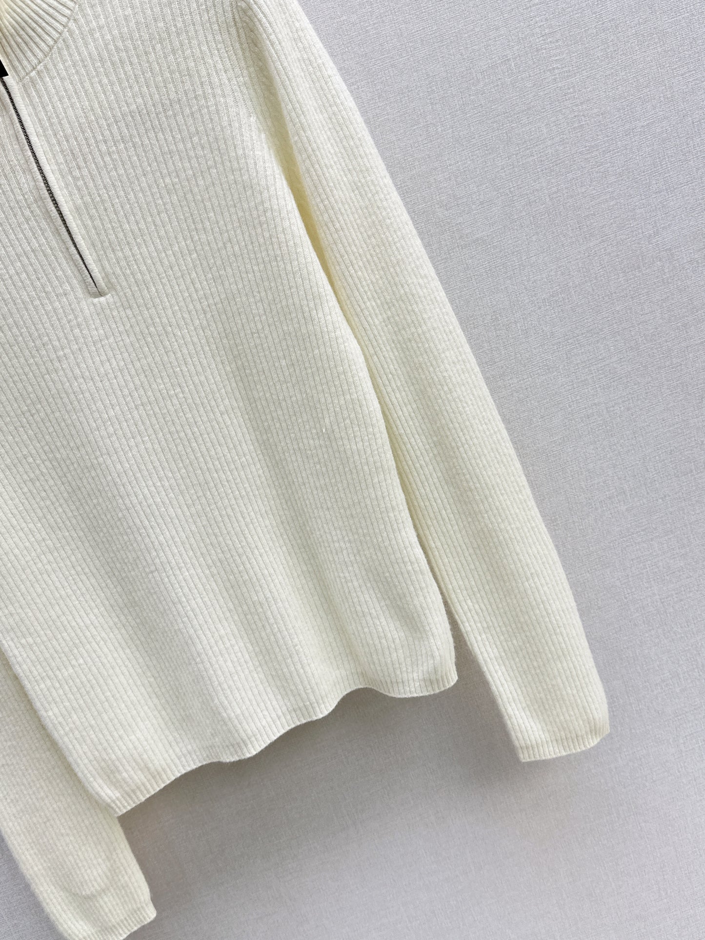 Brun NEW zip-up sweater