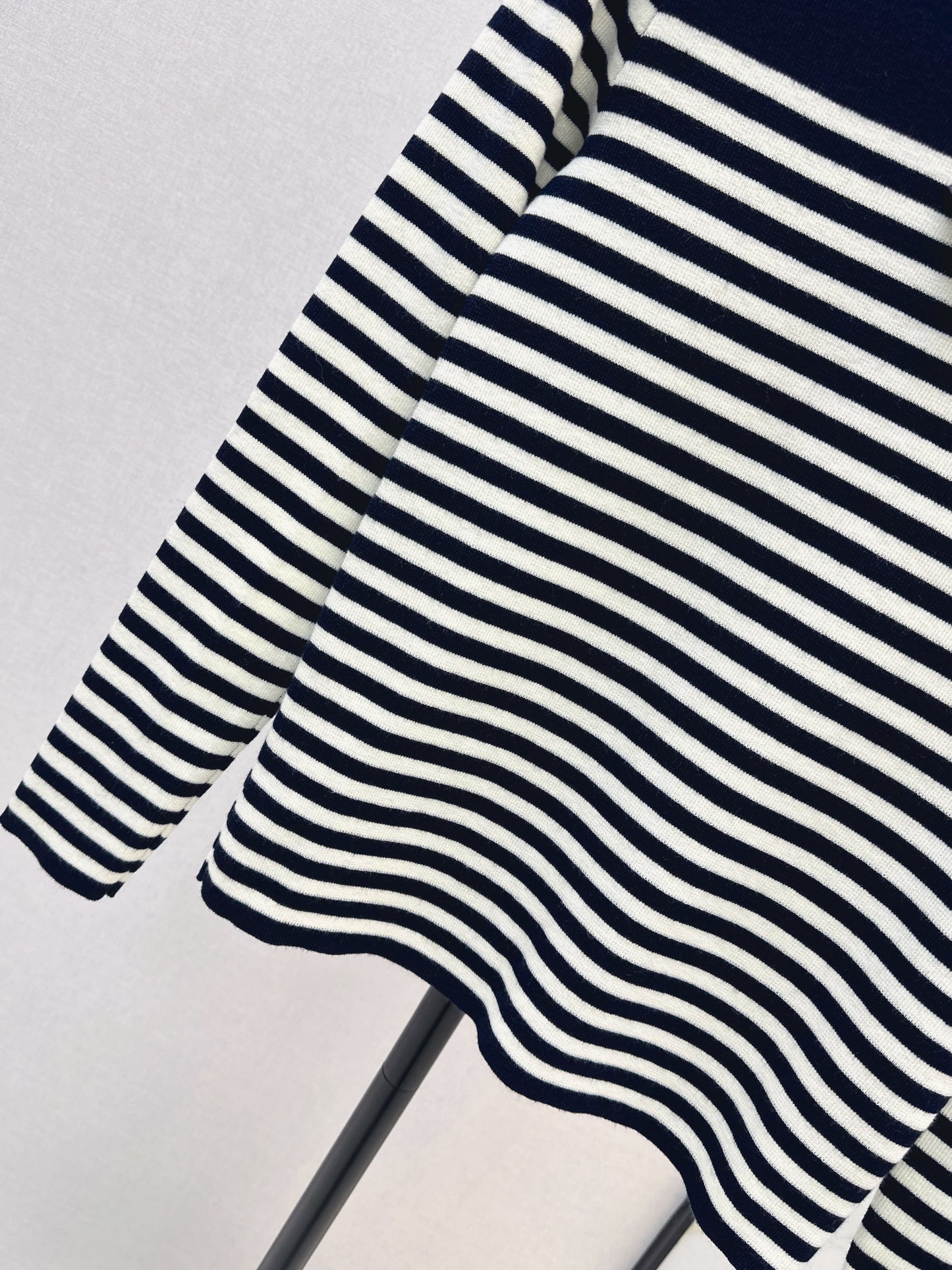 Pra NEWstripe knitwear