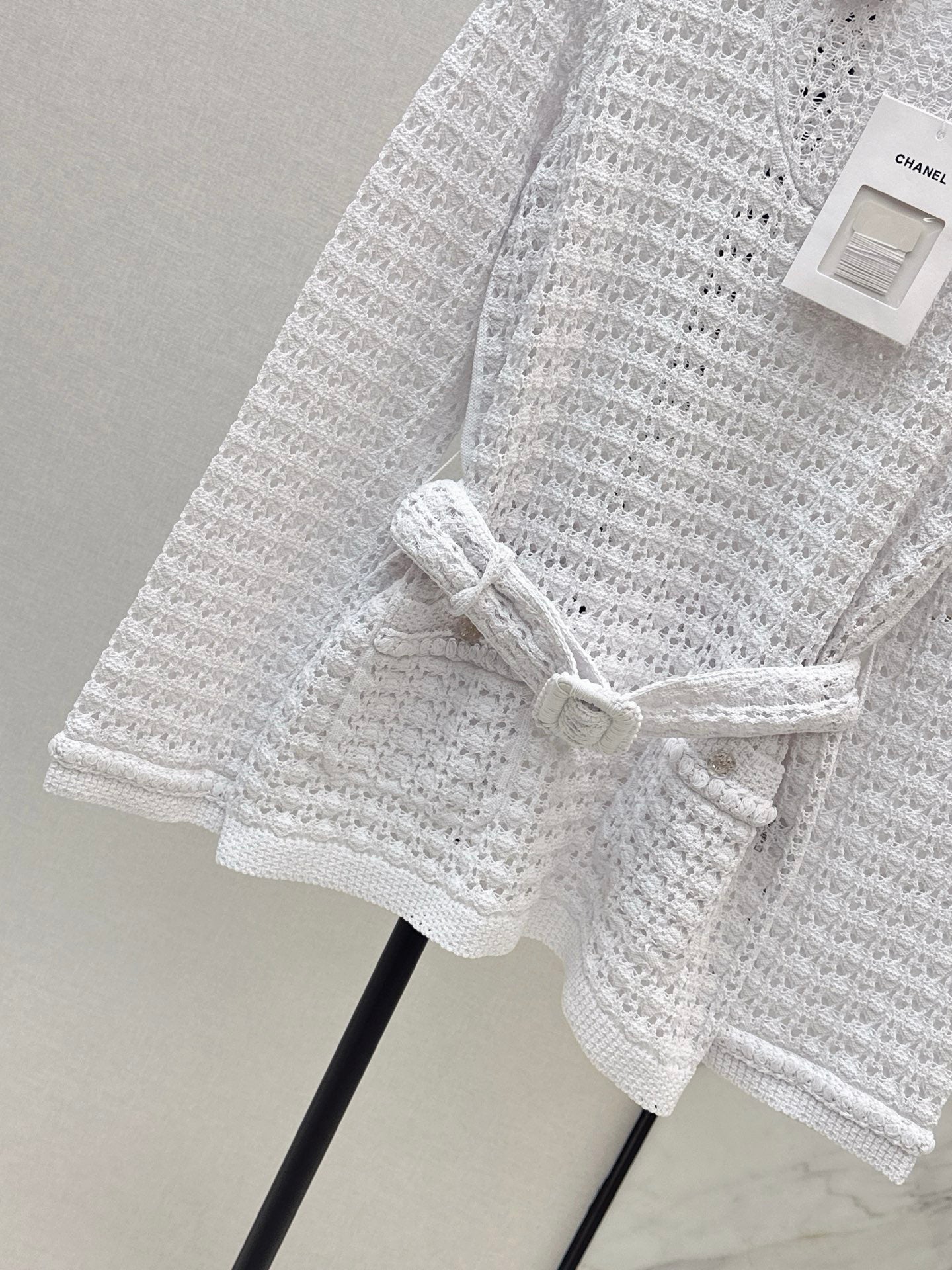 Chan NEW hollow knitwear