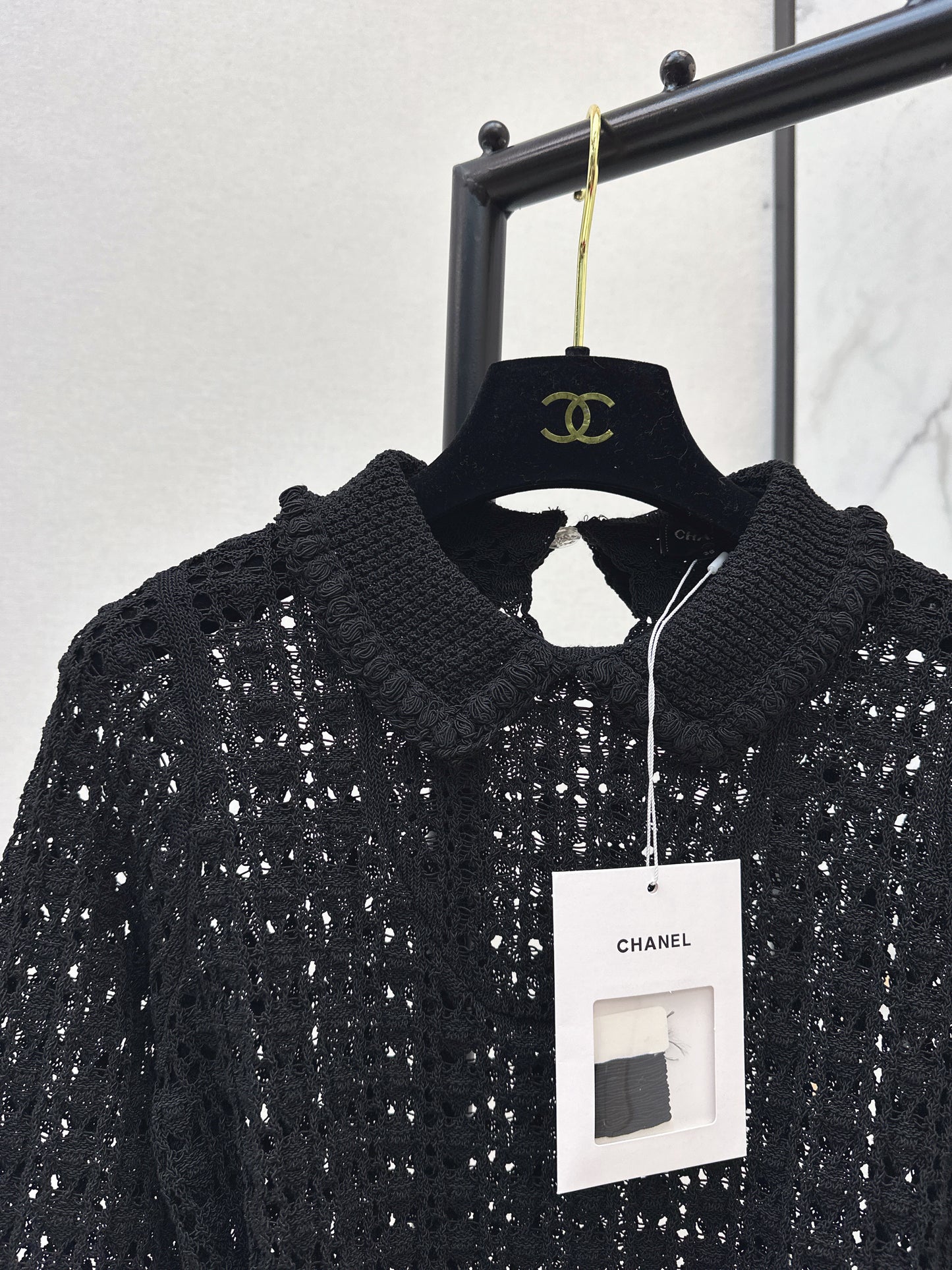 Chan NEW hollow knitwear