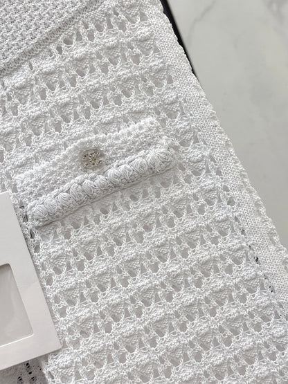 Chan NEW hollow knit pants